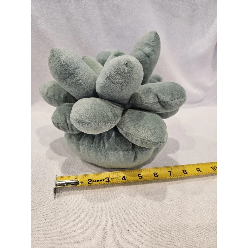 Unbranded this plush